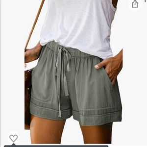 Green lightweight Short